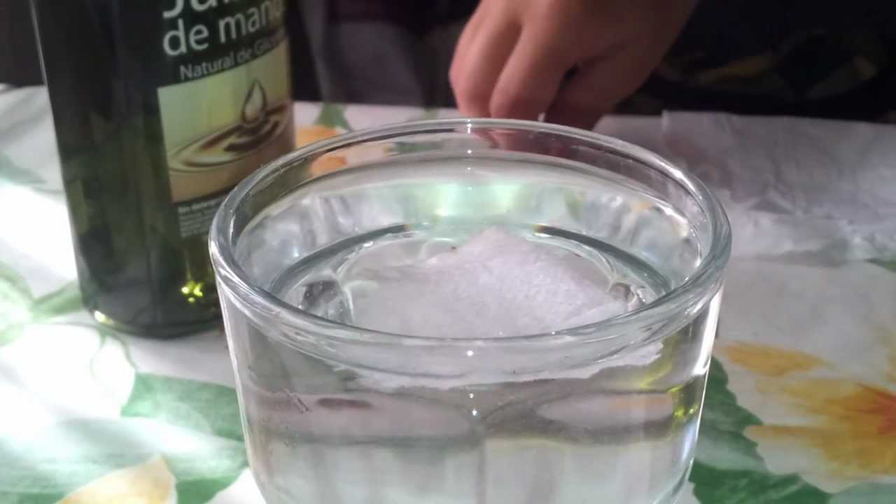 Los efectos del jabón en el agua (Experimentos Caseros)