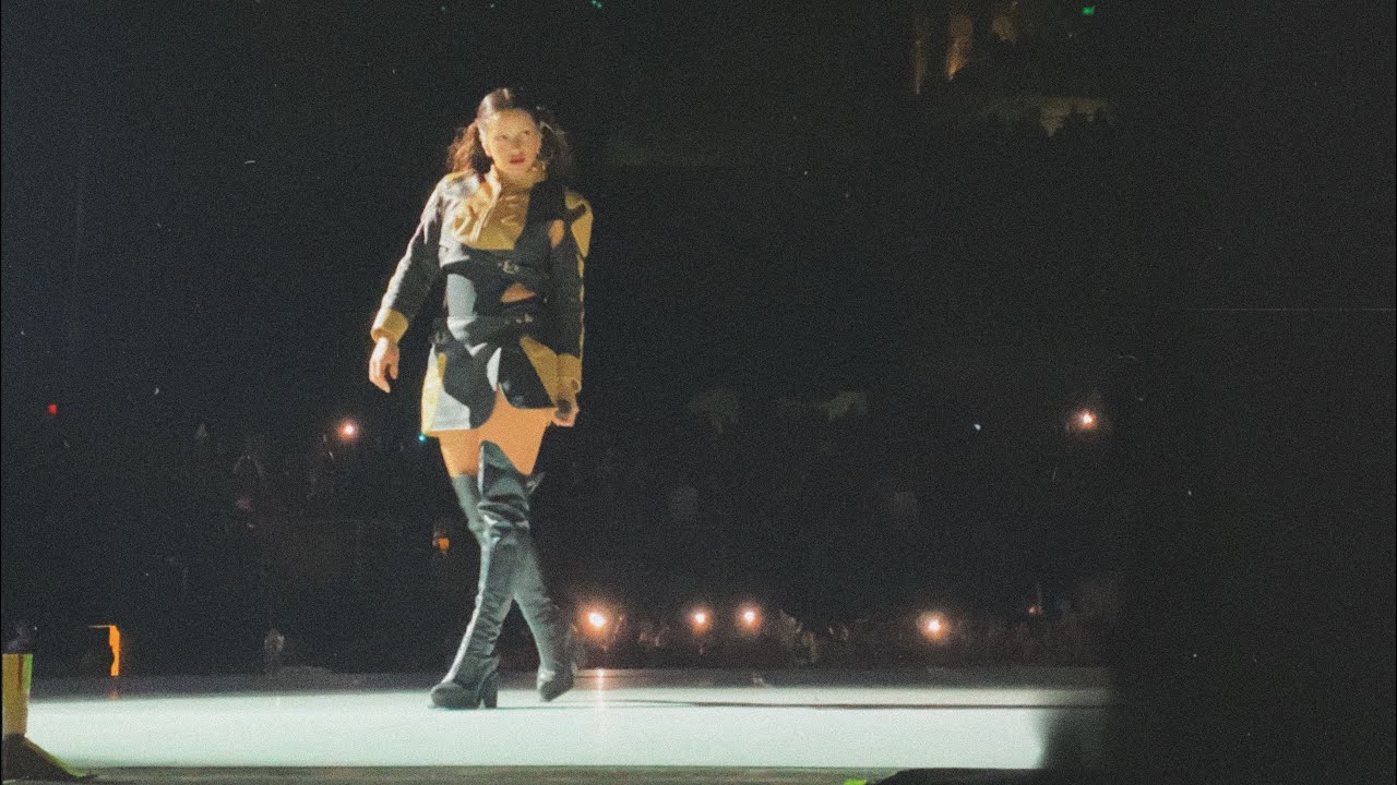 ROSALÍA - De Aquí No Sales / Bulerías - MOTOMAMI WORLD TOUR  (Live at Movistar Arena, Chile 2022)