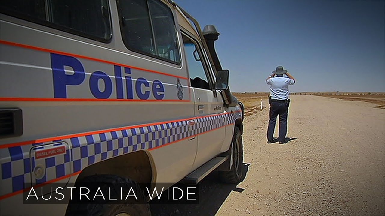 Meet Birdsville's only cop | ABC News