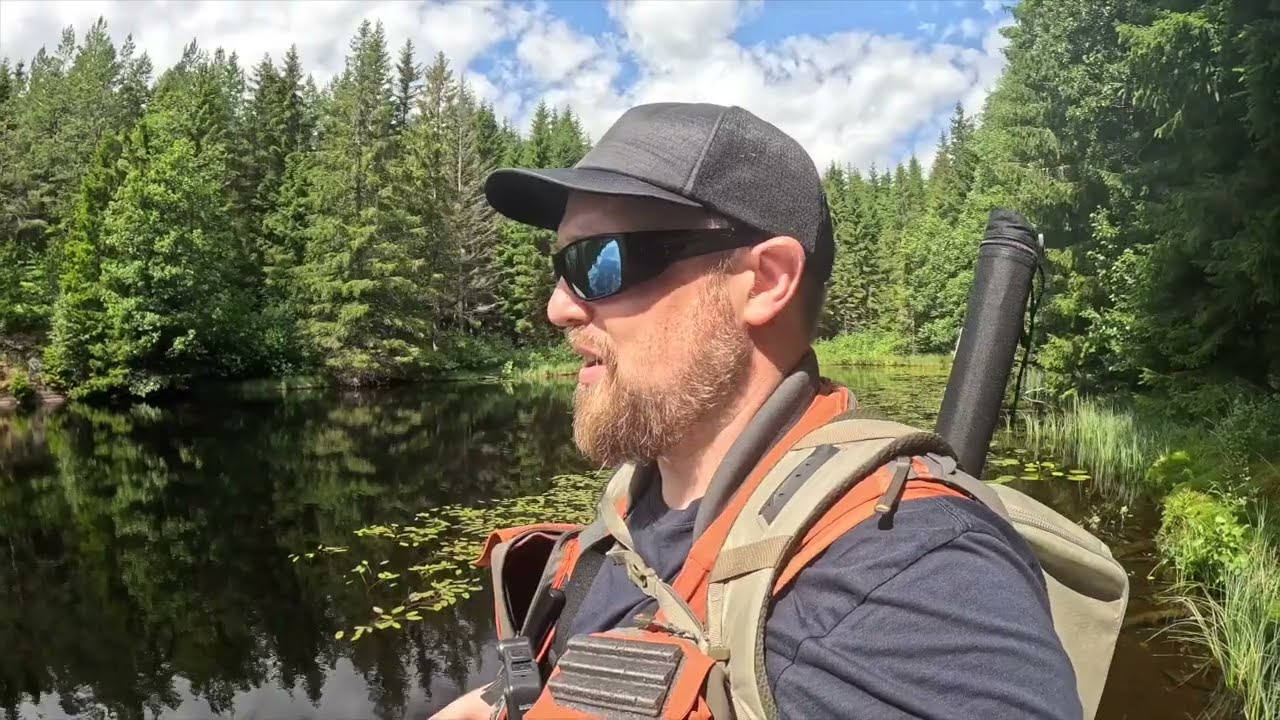 Sykkeltur til Ørretvann med fluestang (Bike ride to trout lake with fly rod)