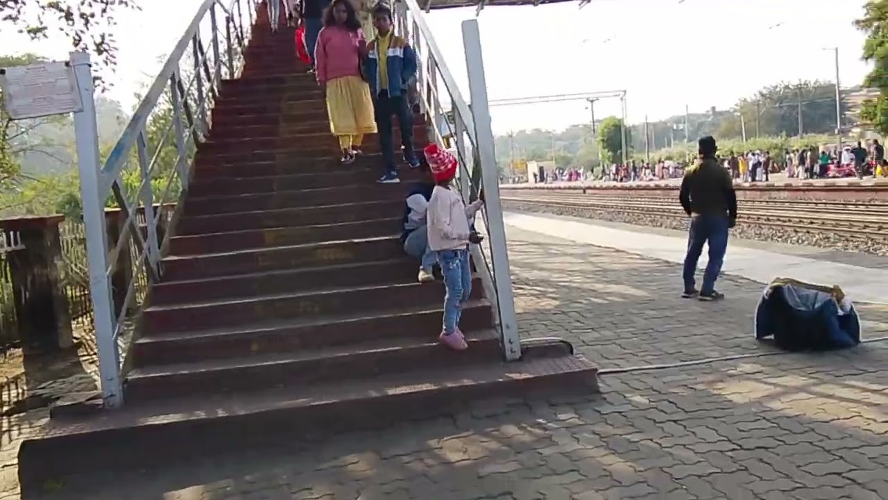 দুবরাজপুর ষ্টেশনে