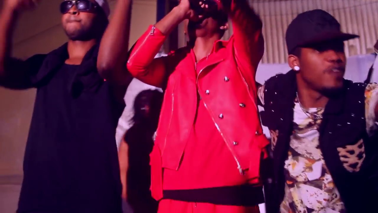 Delcio Dollar Acima do Olimpo - no Lobito (Video Official)