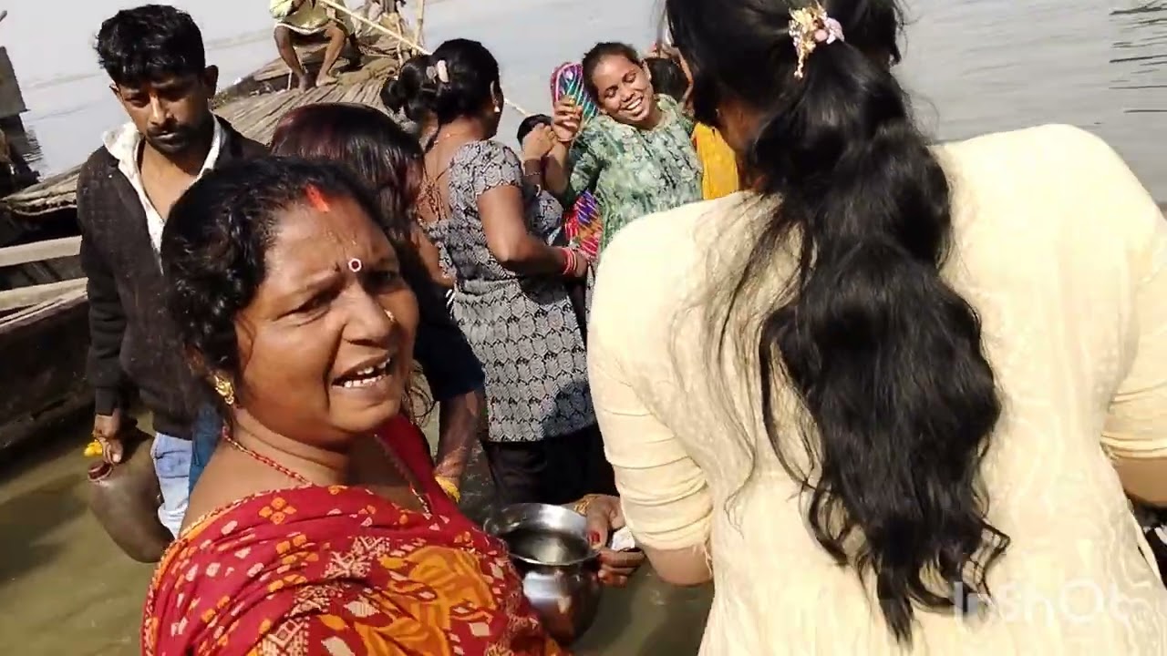 रविवार व्रत गंगा स्नान 🙏🙏 ravivare vrt ganga snan 🌺🌺 Jai Ganga Maiya ठंडा ठंडा पानी में मजा आ गया 🙏🙏