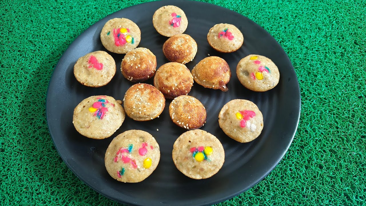 Bache hue khamiri aate se Bane hue gulgule/appe/