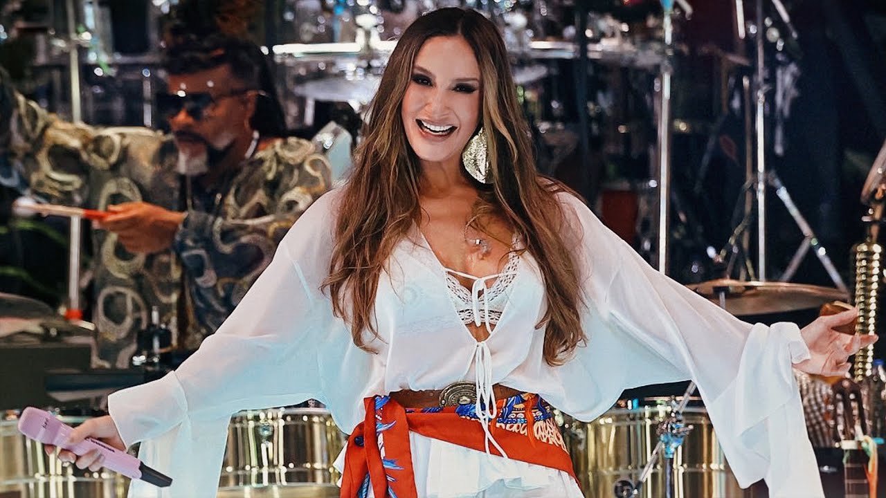 Claudia Leitte - Exttravasa / Destrava (Ao Vivo) | Candyall Guetho Square