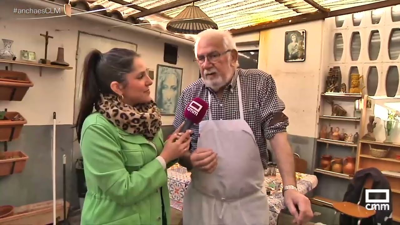 Curso en Cuenca para aprender a hacer el licor típico de Semana Santa: el resoli