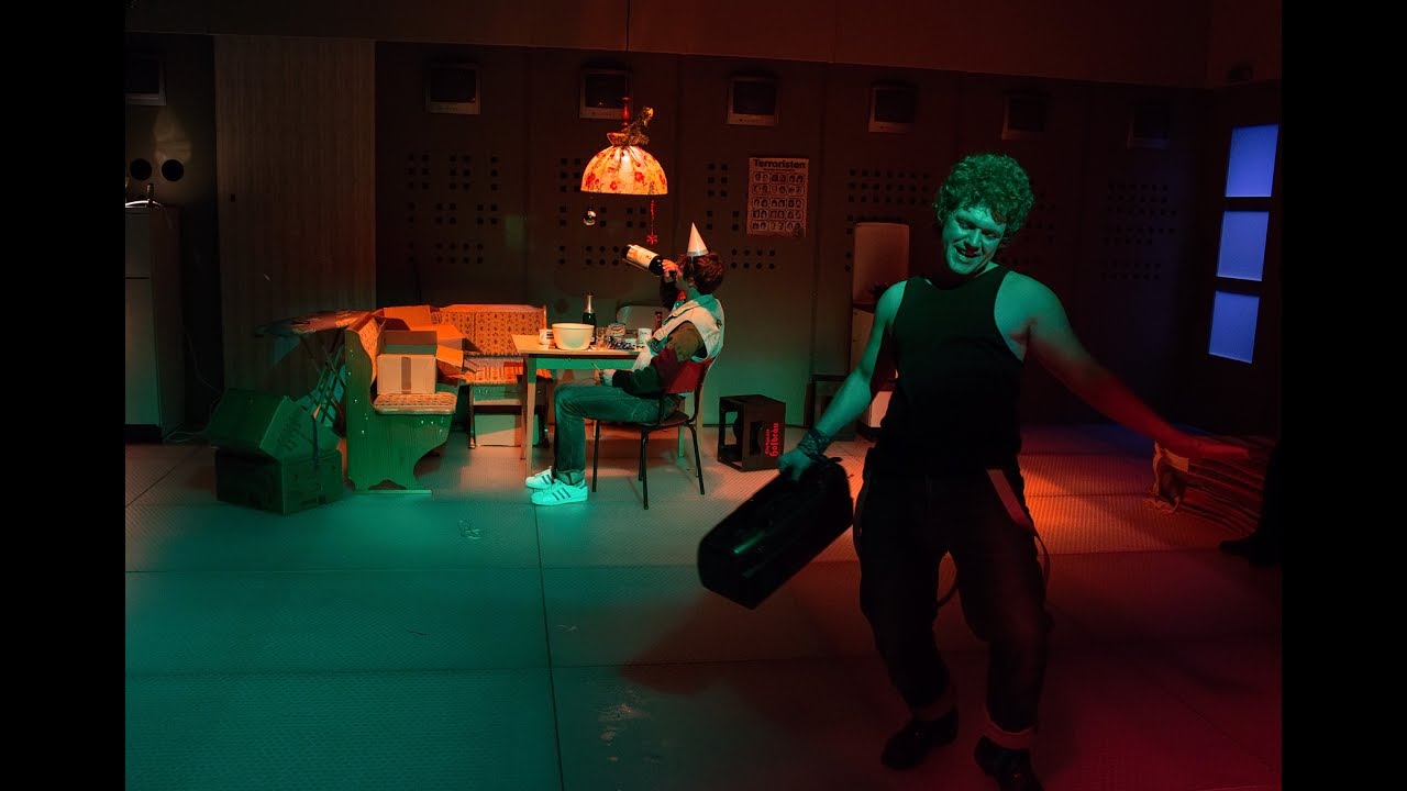 „Auerhaus”  ~  tjg. theater junge generation Dresden ~ Trailer