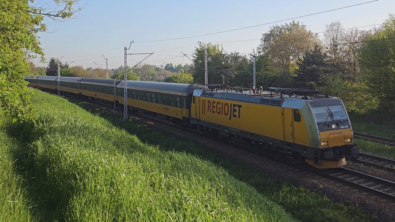 386 203 + REGIOJET ze stacji Praha Hlavni Nadrazi, w okolicy ul. Przy Torze w Rzeszowie 14.05.2023