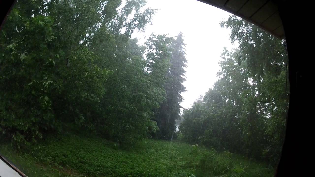 ukonilma 3.6 2013 Pori. salama lyö viereen, lamput räsähtää :)