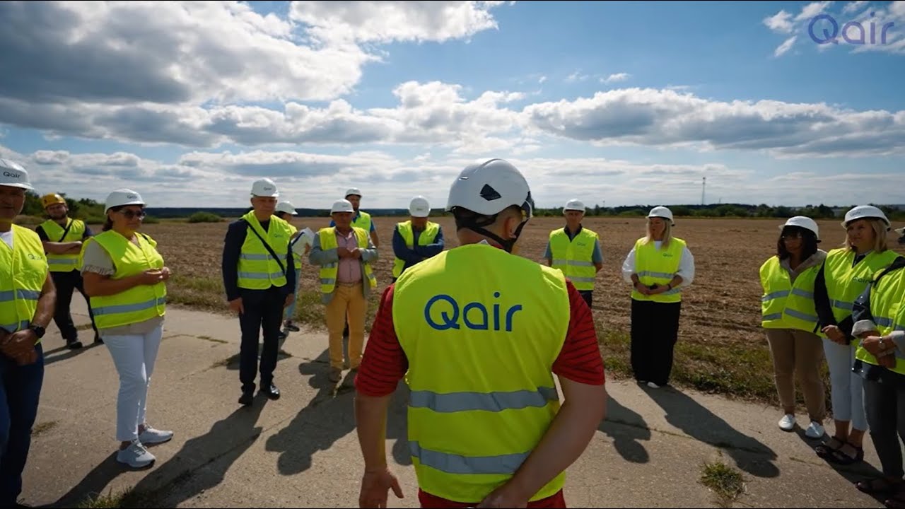 Qair Polska | Wizyta Radnych z Gminy Przybiern&oacute;w na farmie wiatrowej w Rzepinie.