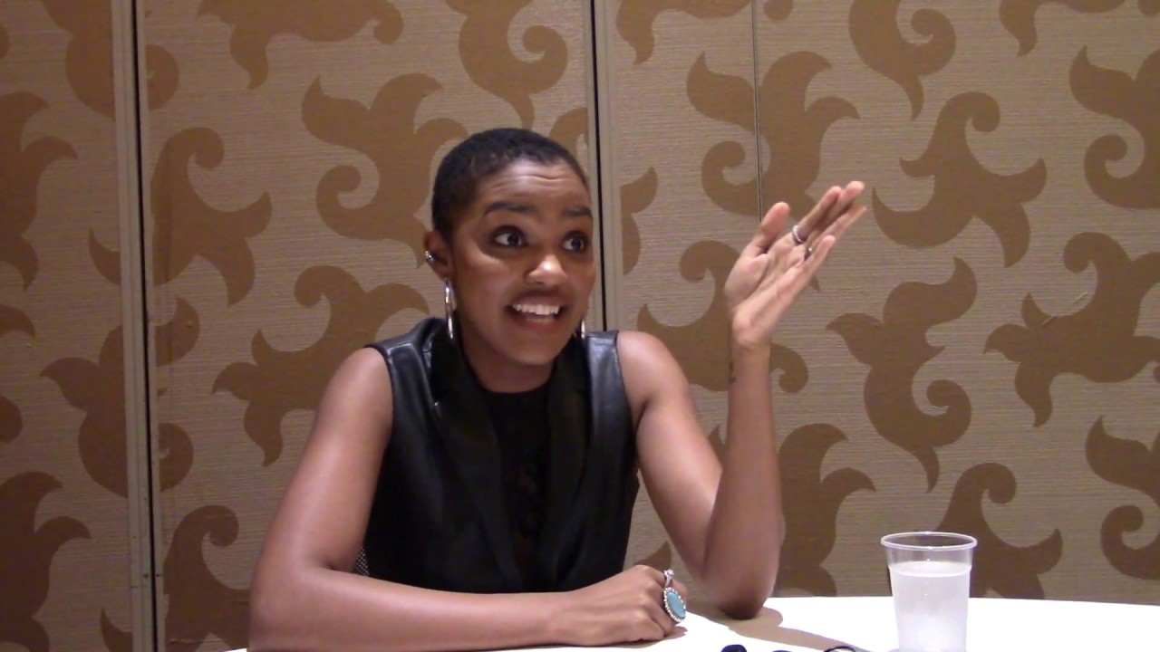 China Anne McClain - Black Lightning