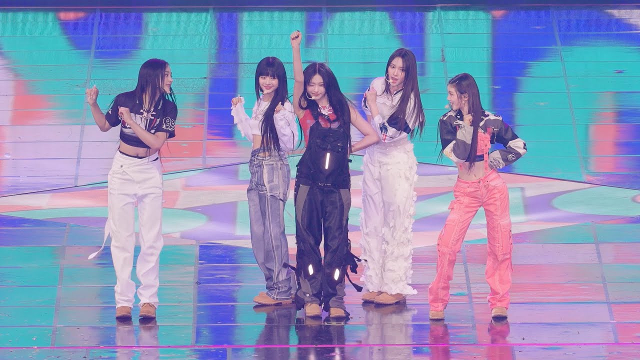 230611 뉴진스 NewJeans 'OMG' 4K 60P 직캠 @위버스콘 by DaftTaengk