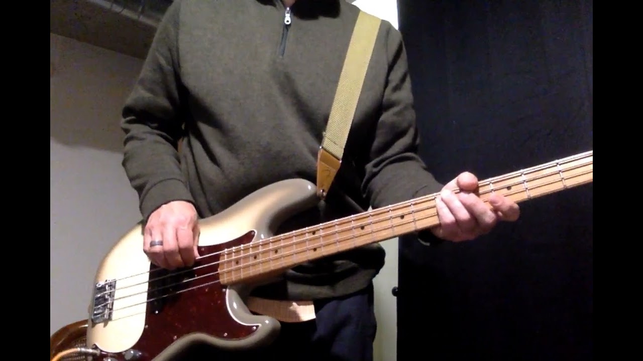 The Naked Bass plays "Romeo and Juliet" by Dire Straights!