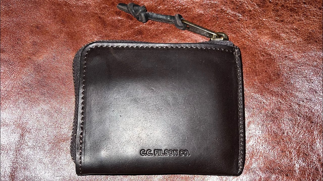Filson Weatherproof Leather Zipper Wallet Sierra Brown Veg Tan