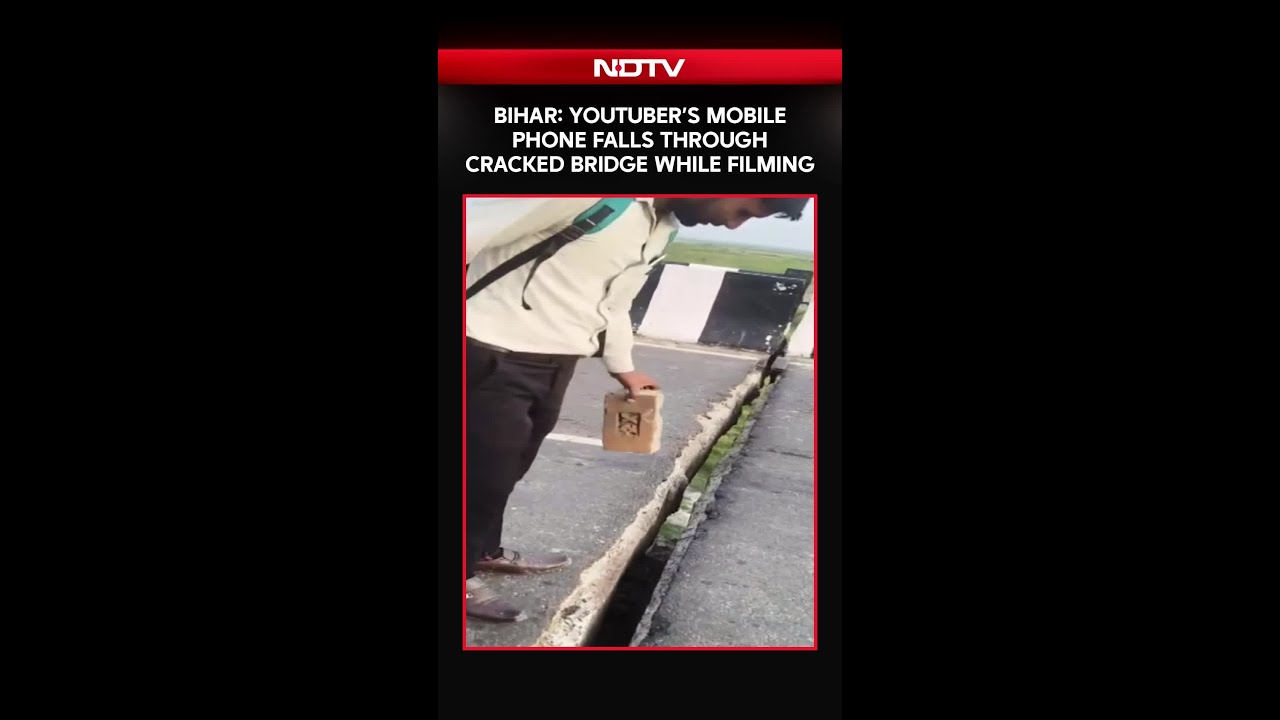 Bihar News | Youtuber's Mobile Falls Through Cracked Bridge While Filming The Safety Hazard: Video