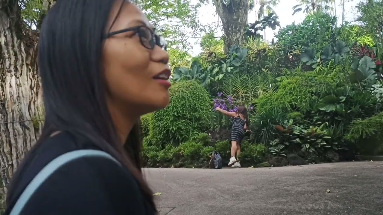 exploring botanic garden