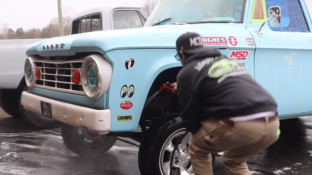 Muscel Car Wash 1967 Dodge D 100 LWB HEMI