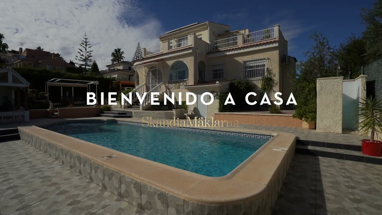 Villa with pool and spacious terraces  in front of the golf in Quesada - SkandiaMäklarna Torrevieja
