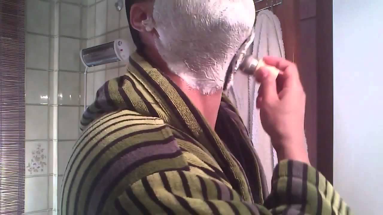 Afeitado Clásico con Navaja Filarmónica Tridur Especial Barbas Duras