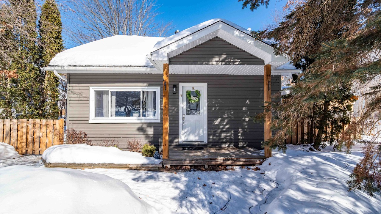 13 Spruce Deep River