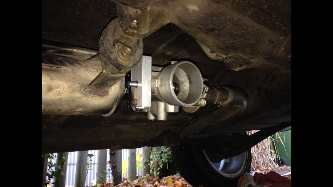 €25 Exhaust bypass  valve (throttle body) on a Suzuki  Swift 1.3 ('96) DIY