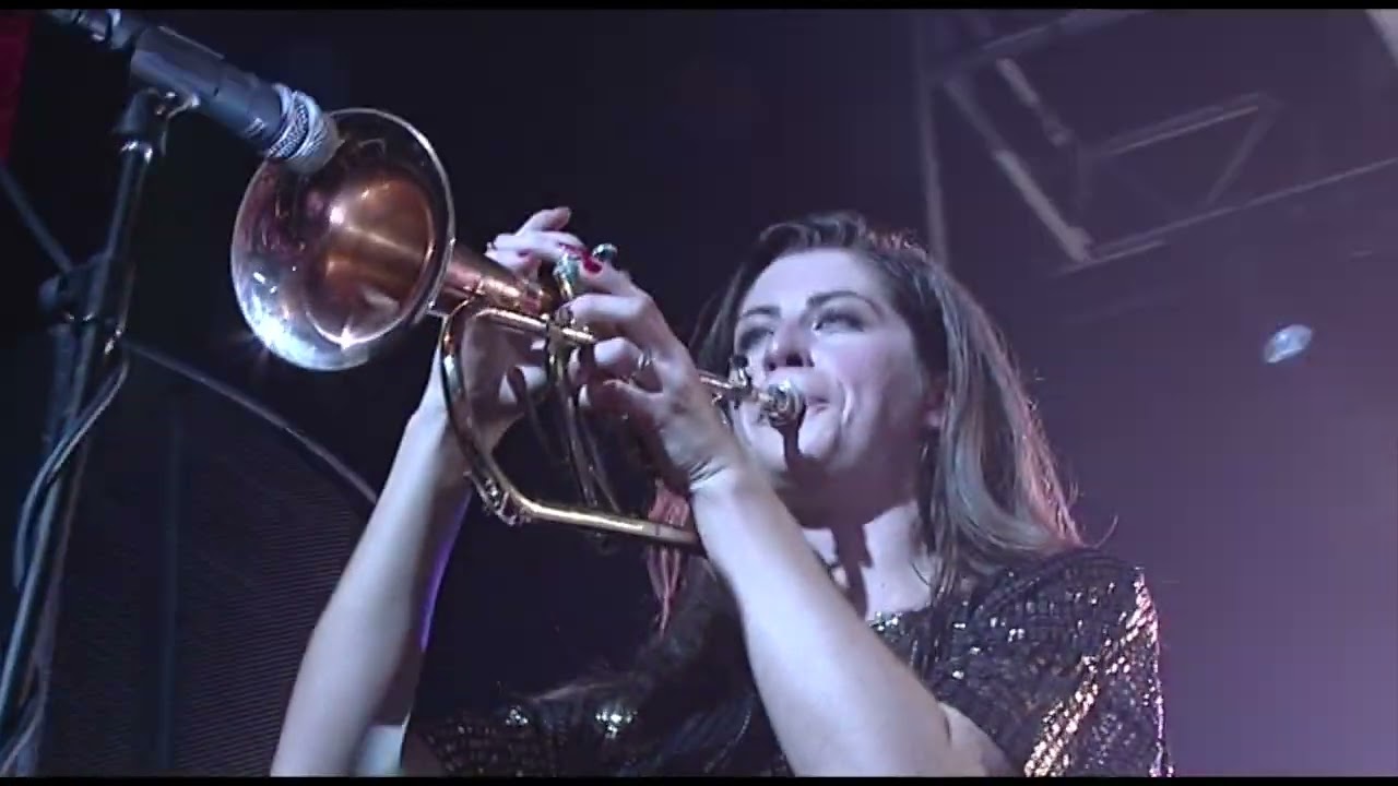 Reverend and The Makers Silence is Talking