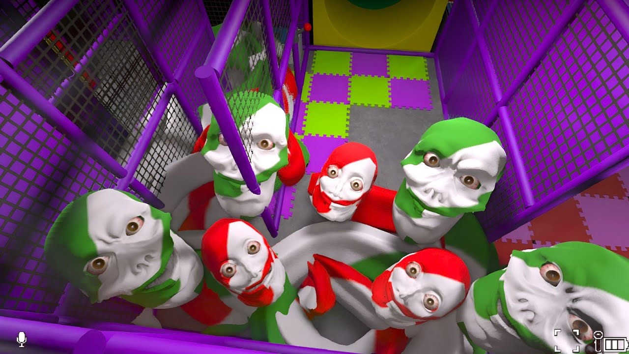 TRAPPED BETWEEN RED & GREEN MONSTERS | THE CLASSROOMS 