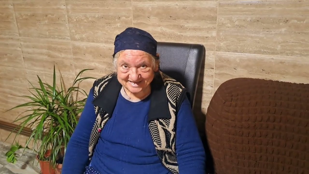 Ce Am Pregătit Astă-seară Pănă Târziu  Și Bunica A Stat Și Ia 