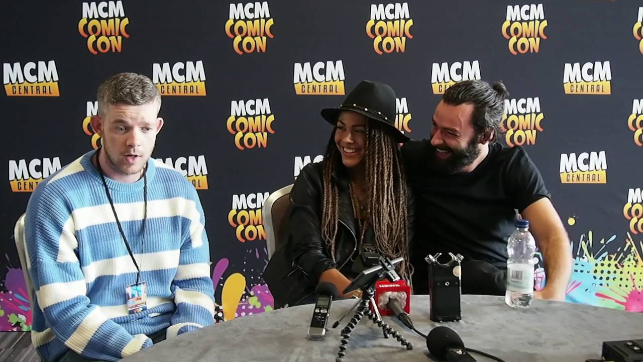 Интервью за круглым столом «Быть ​​человеком» на MCM Comic Com