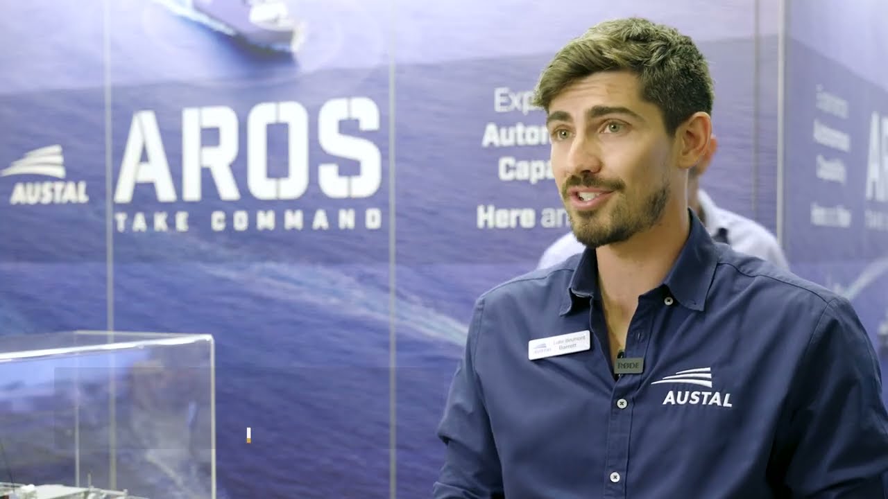 Спуск на воду судна AROS &mdash; автономного и дистанционно управляемого судна, разработанного компание...