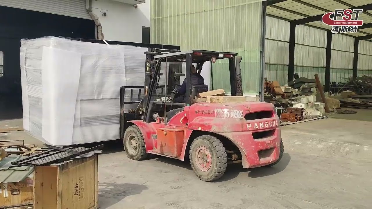 8+ 3015 LASER CUTTING MACHINES 2+ LASER WELDING MACHINES PACKED INTO 40QH CONTAINER SENT TO EUROPE