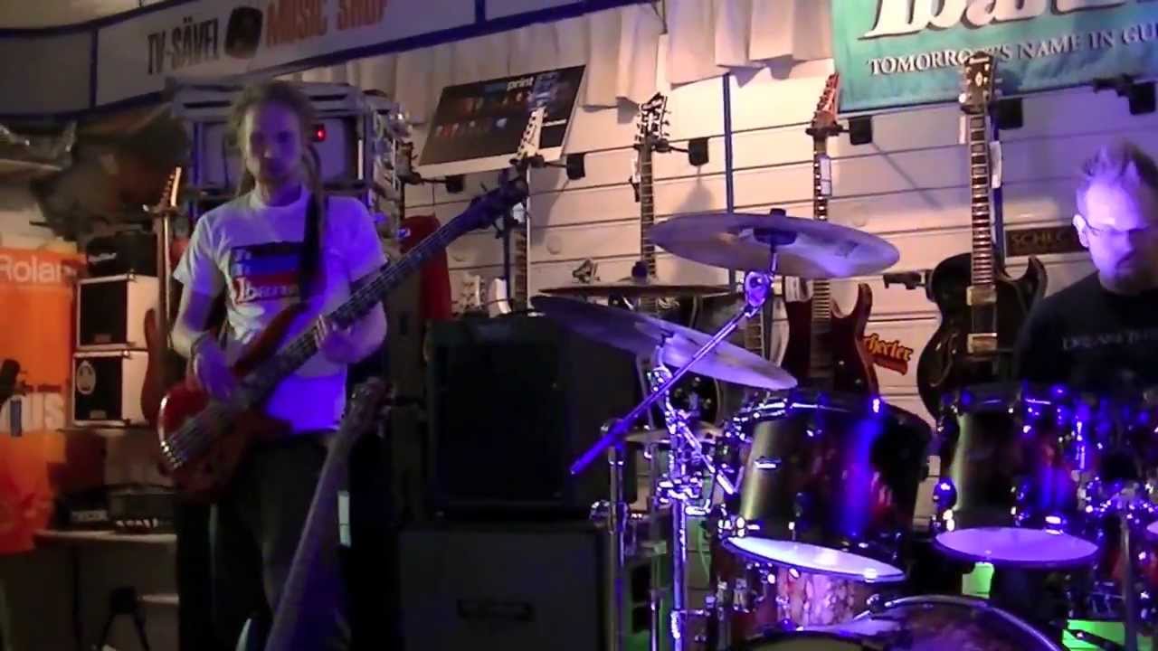 Tevari ToneWeek 2014 - Tama rummut, Mesa bassovahvistimet, Ibanez bassot