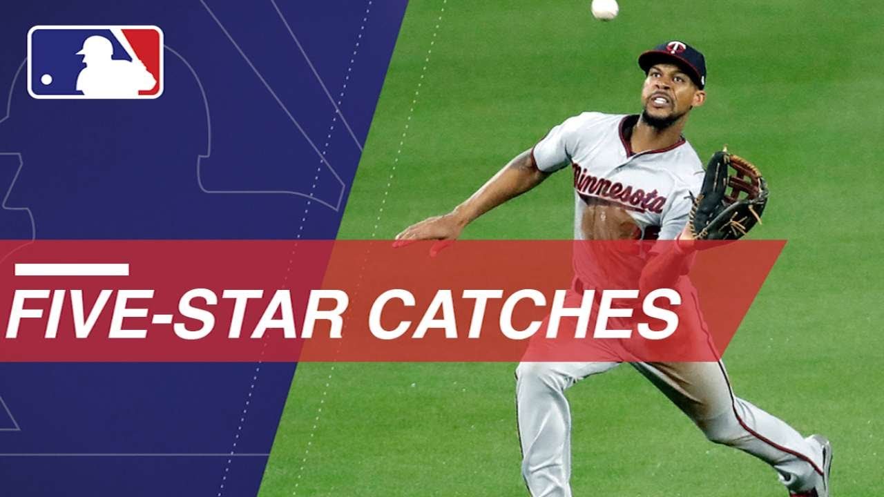 Statcast: Watch all of the amazing five-star catches from 2017