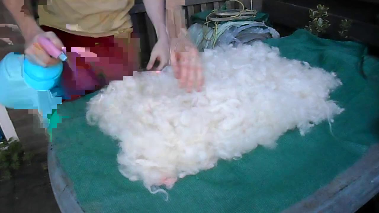Vilt maken van schapenwol