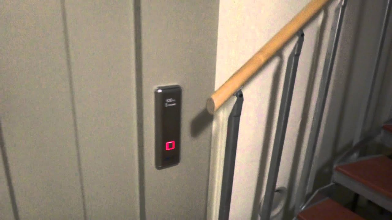 It´s total modernized! DEVE hydrualic elevator @ Hotellgatan 6A, Ljusdal, Sweden.