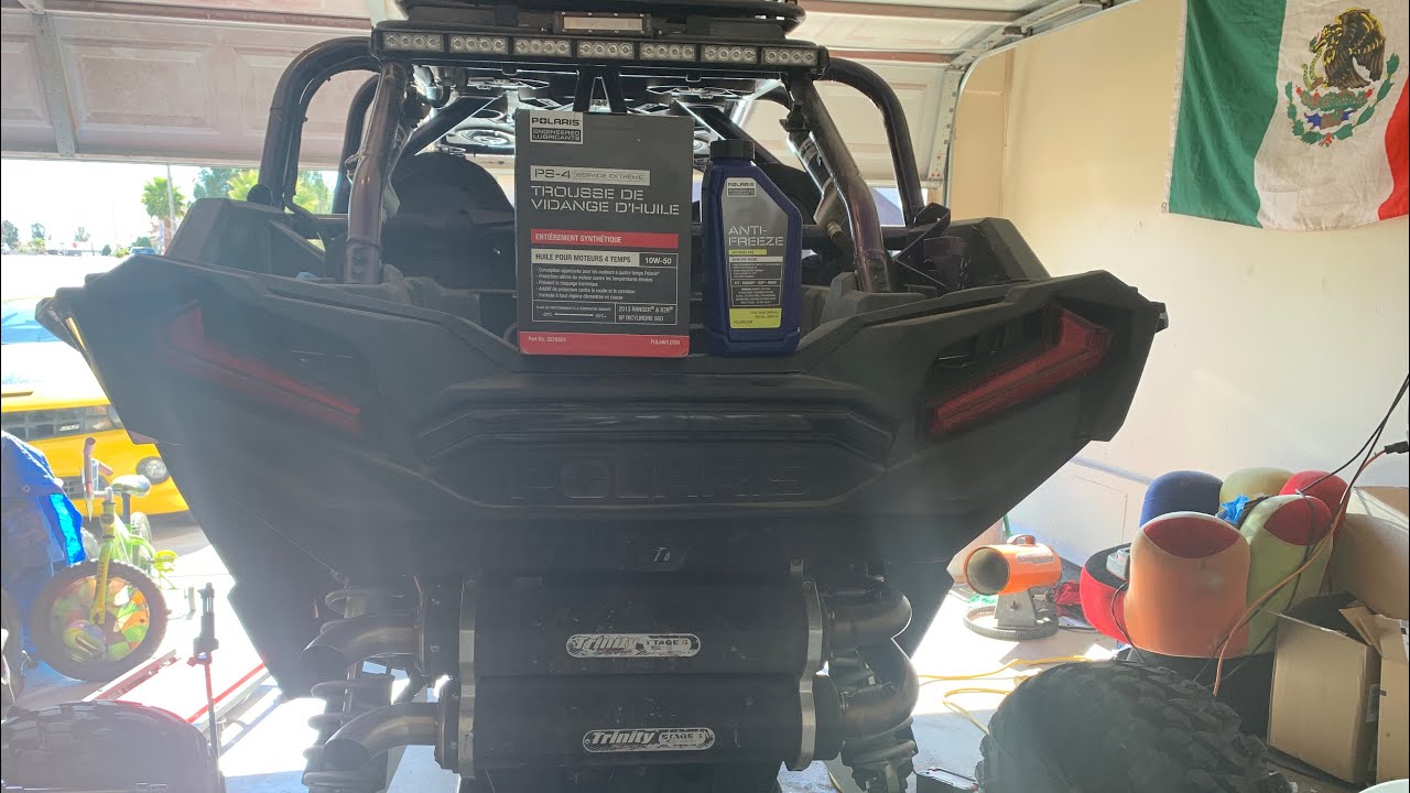 Dandole mantenimiento al Rzr