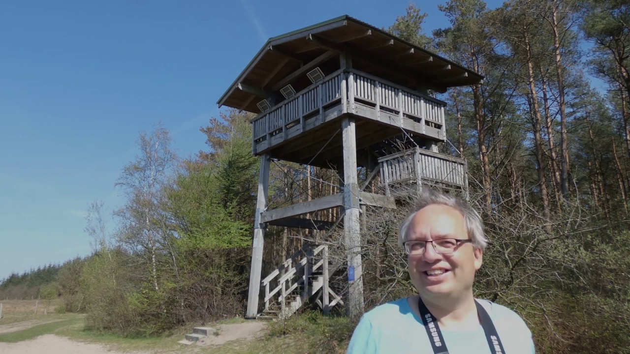 Gerold geht auf den Hochstand