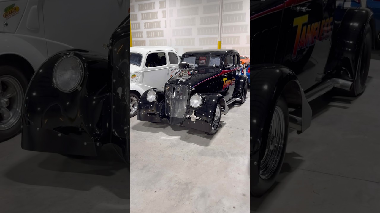 Автомобиль Willys Coupe Gasser 1933 года выпуска продается на аукционе Gateway Classic Cars в Мил...