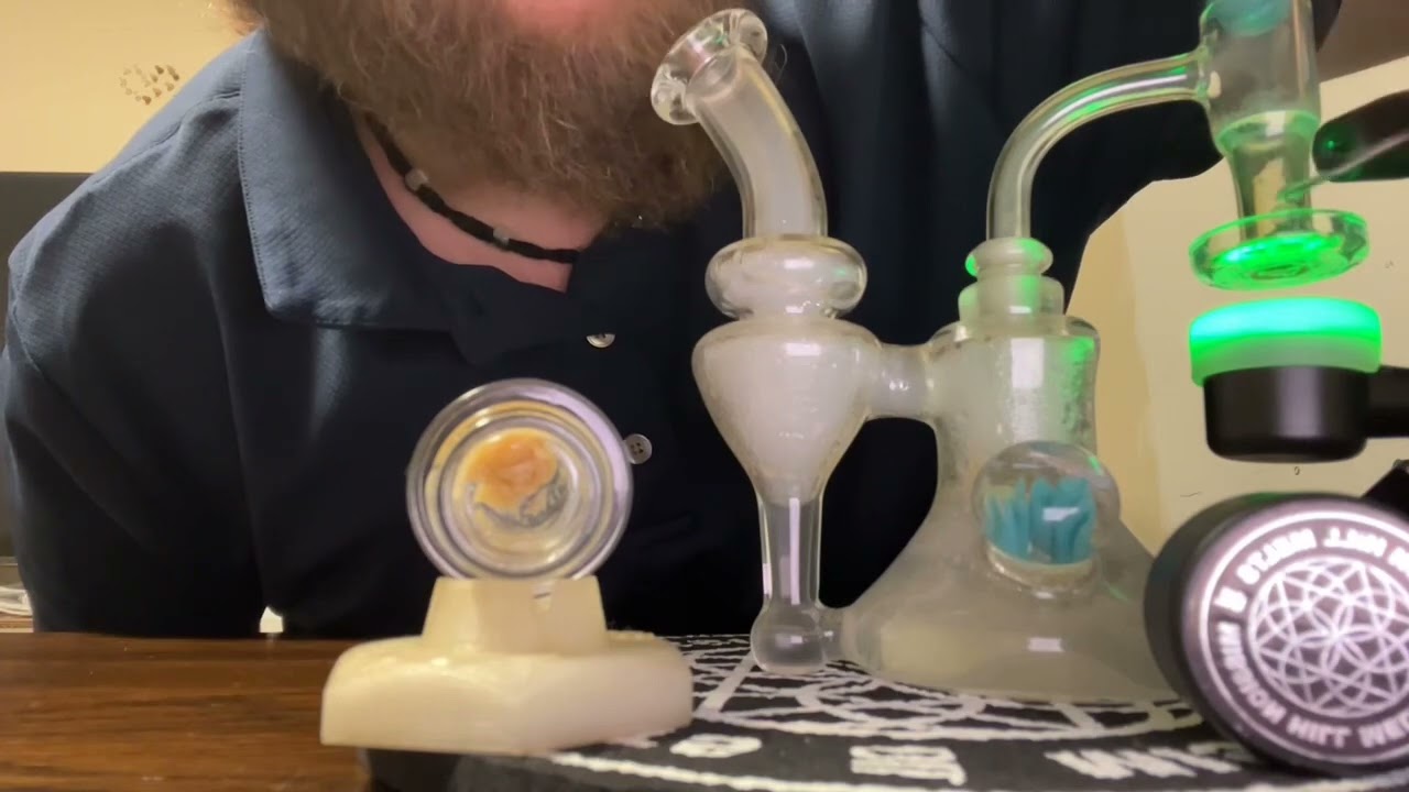 Happy SunDave FunDave, Mission Hill Melts & Aloha Apothecary- Satsuma 🍓, nothing for sale or trade&hellip;