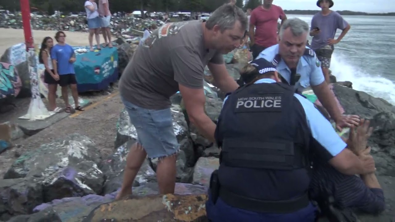 Dramatic arrest port macquarie + bonus hidden bwall slabs