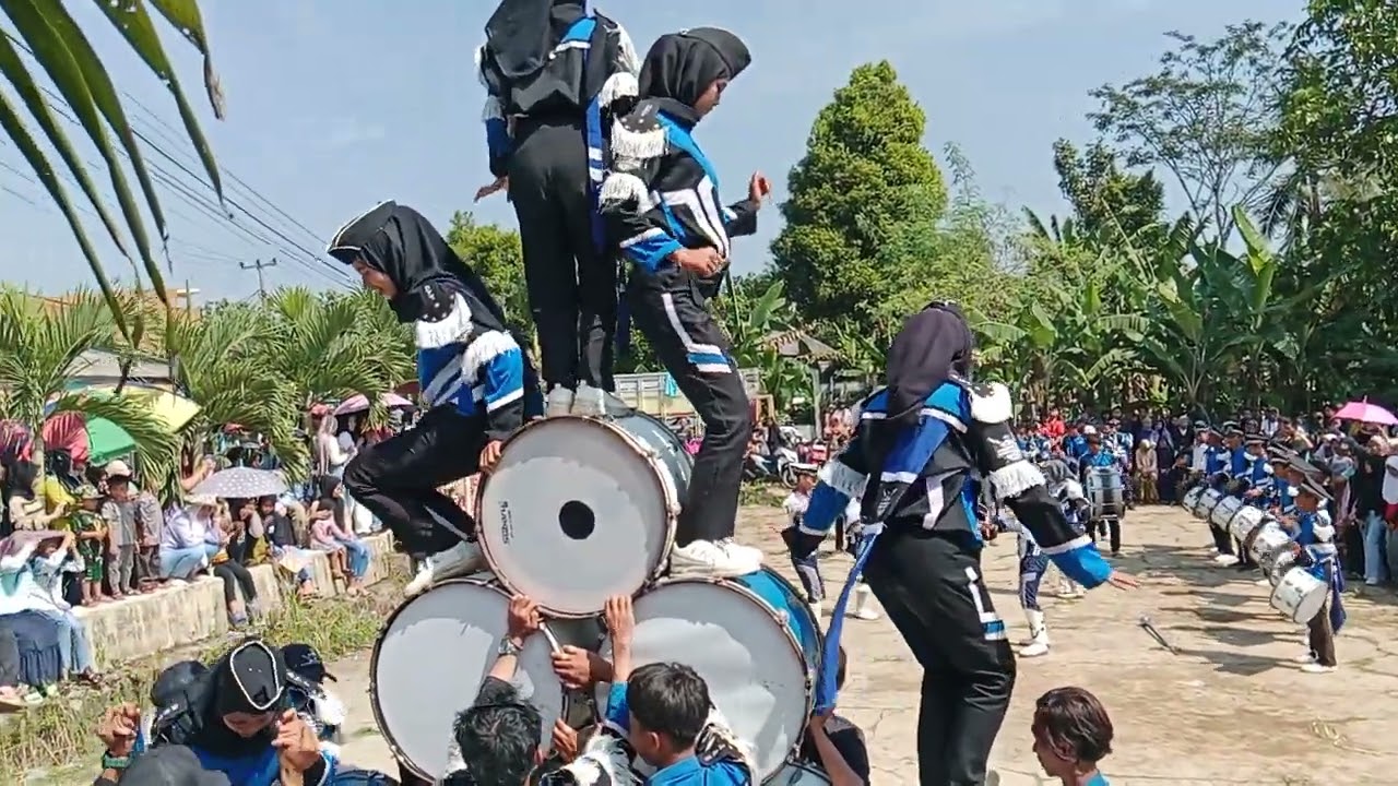 Marching band darma putra Yasipa #berbagay macam atraksi @paud bugempil