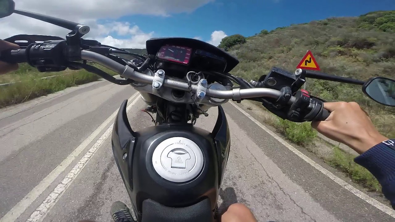 2 Minutes Supermoto Ride -Yamaha XT600 /  Honda FMX650-