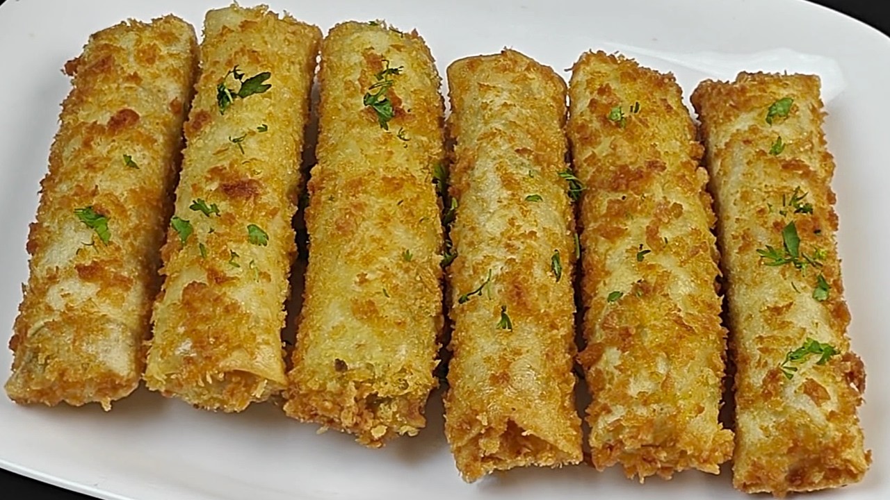 Afghani Chicken Roll | Cheesy Chicken Roll Recipe | Crispy Malai Chicken Roll