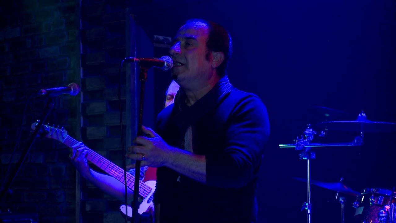 Kıbrıs jolly joker (grup S.O.S. canlı performans)