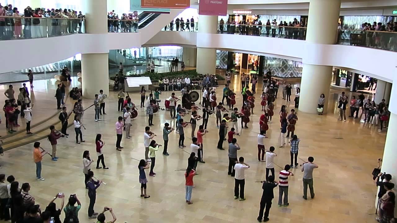 香港青少年管弦樂團(MYO) Flash Mob 2015 Pacific Place HK (1)