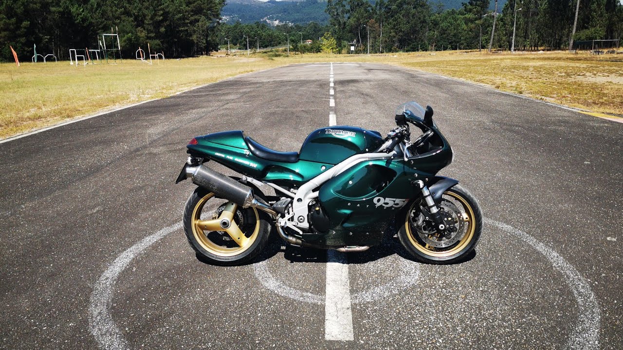 Nadie es perfecto.....Triumph Daytona 955i T595