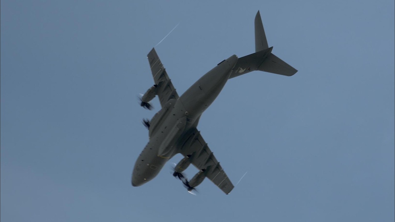 A400M ВВС Германии демонстрирует впечатляющую скорость и манёвренность | ILA Berlin 2026