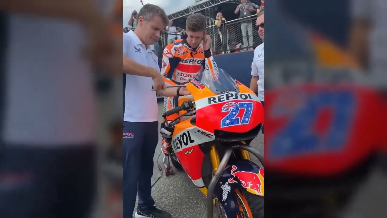 Casey Stoner lead MotoGP classic Legend Parade  ahead of Main Race motoGp Austria 2025