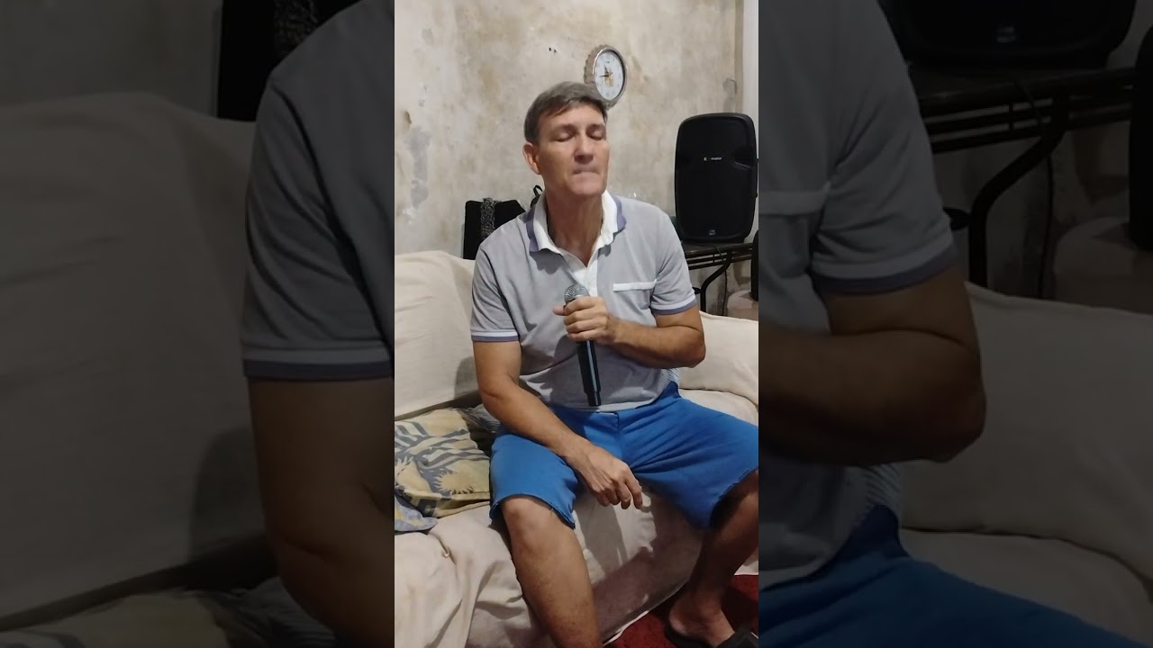 ELVIS   interpretando de tanto amor de Roberto Carlos