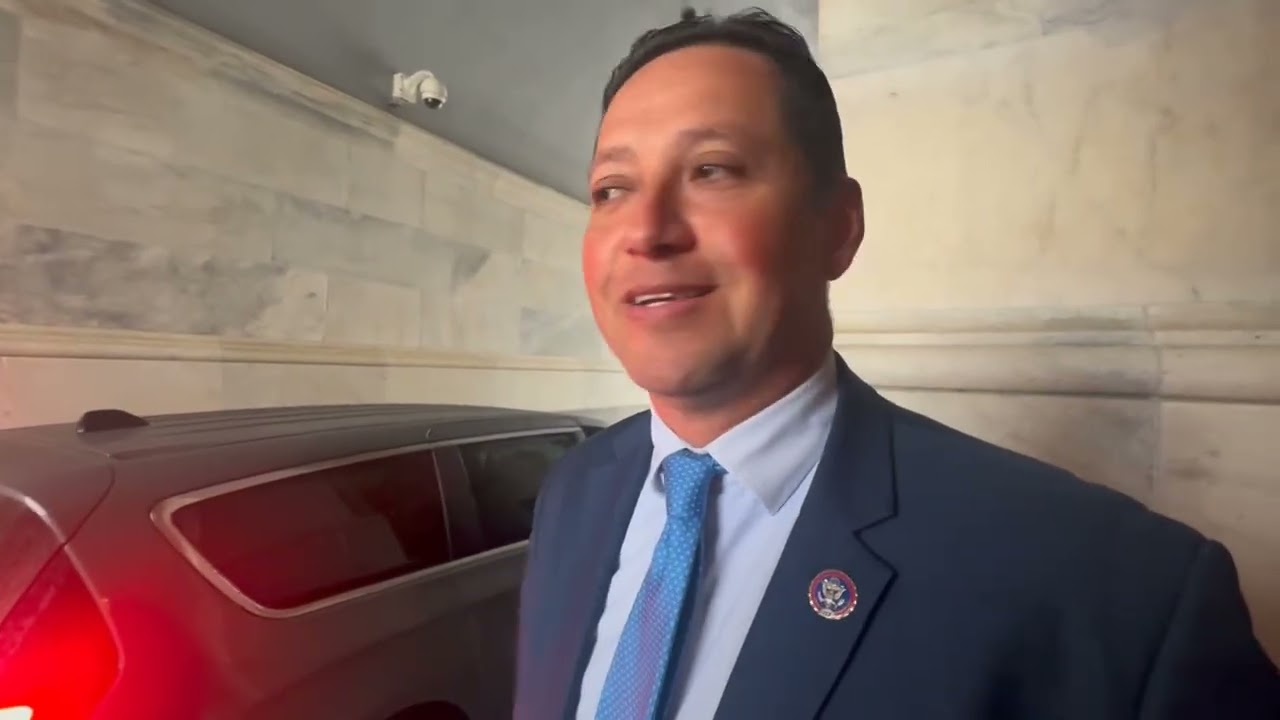 Gonzales to address affair allegations amid House ethics investigation